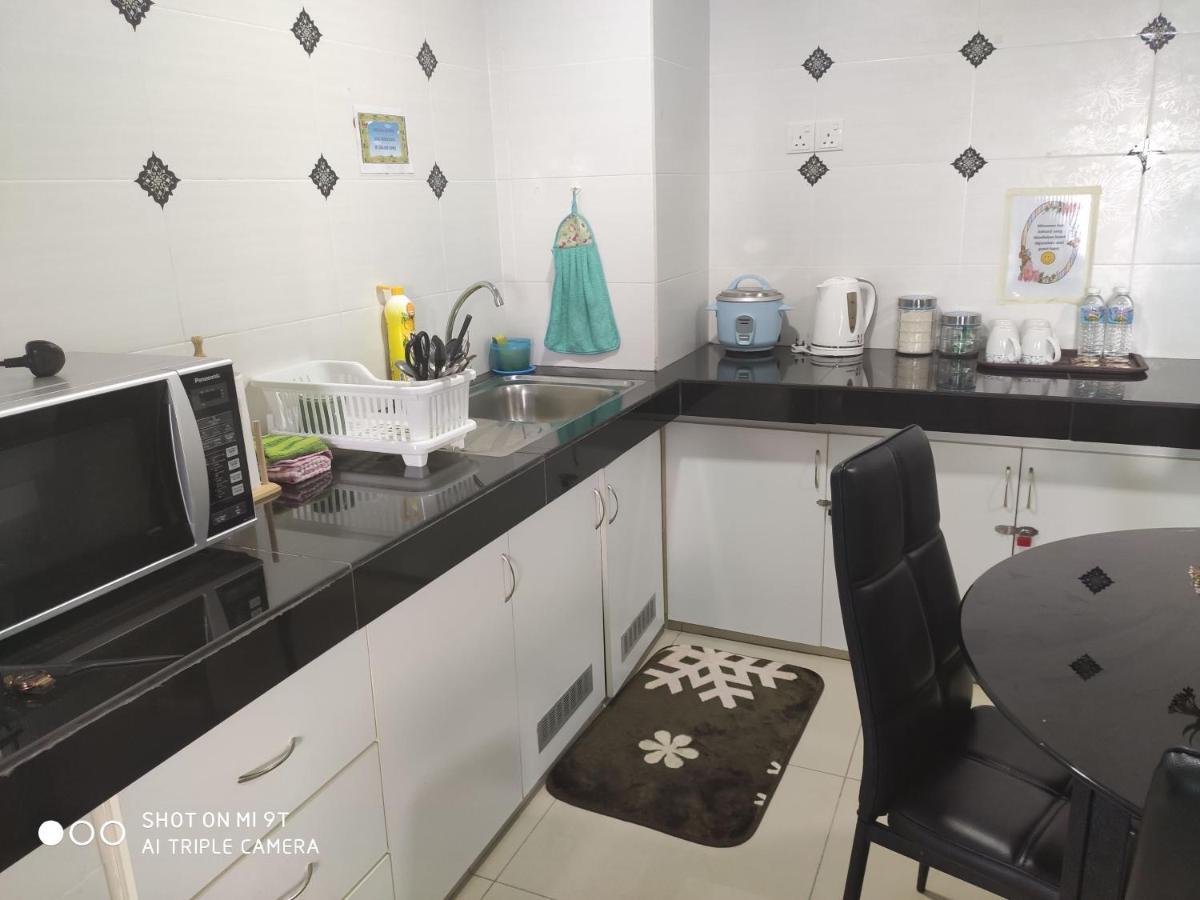 شقة Dperdana -Dinies Pool,Wifi, Centre Of Kota Bharu, 4-5 Pax المظهر الخارجي الصورة