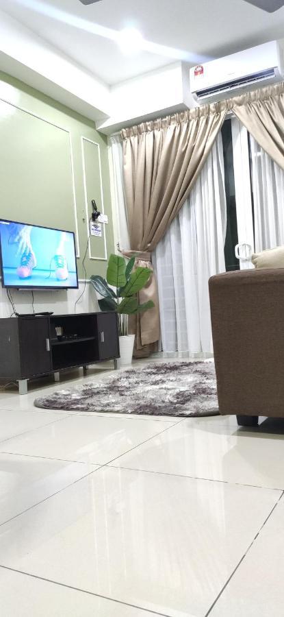 شقة Dperdana -Dinies Pool,Wifi, Centre Of Kota Bharu, 4-5 Pax المظهر الخارجي الصورة
