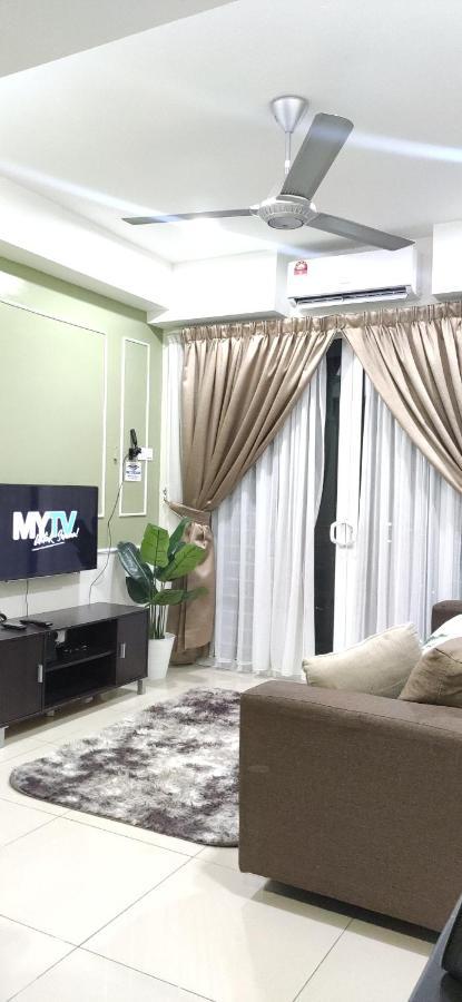 شقة Dperdana -Dinies Pool,Wifi, Centre Of Kota Bharu, 4-5 Pax المظهر الخارجي الصورة