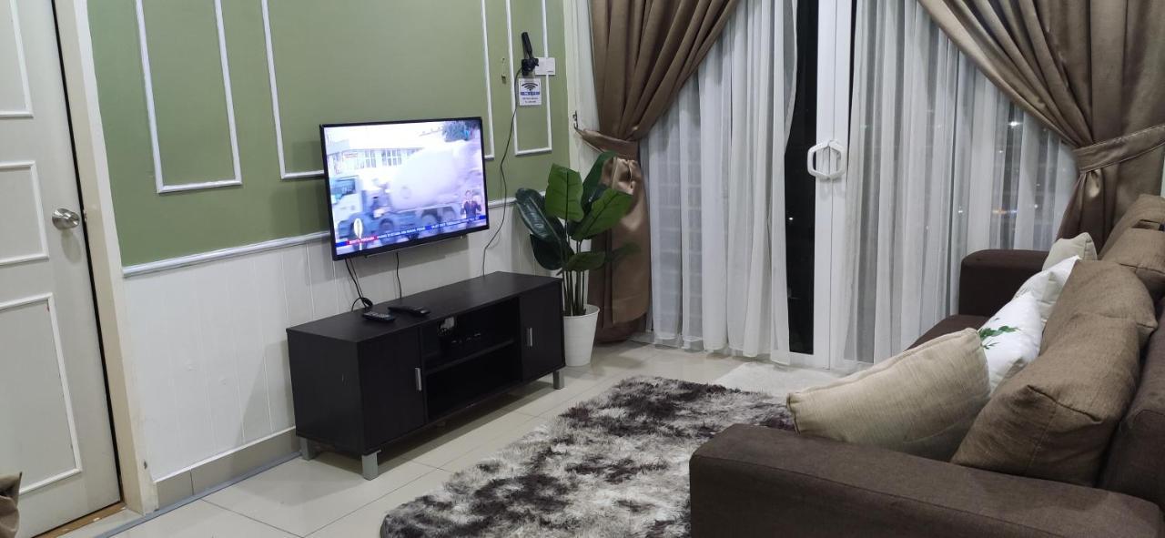 شقة Dperdana -Dinies Pool,Wifi, Centre Of Kota Bharu, 4-5 Pax المظهر الخارجي الصورة